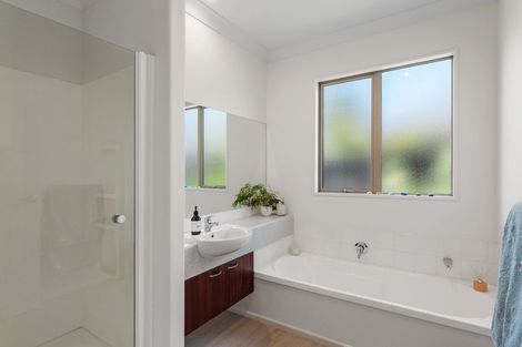Photo of property in 20a Coolspring Way, Redwood, Christchurch, 8051