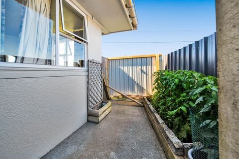 Photo of property in 1/15 Rimu Street, New Lynn, Auckland, 0600
