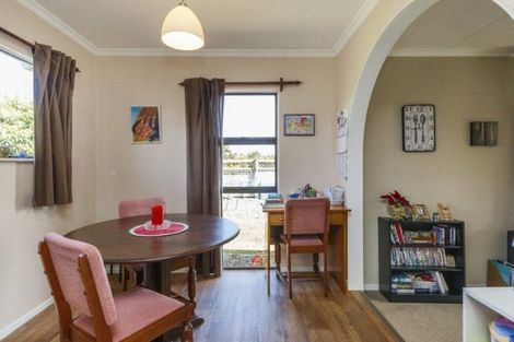 Photo of property in 11 Sandstrom Grove, Feilding, 4702