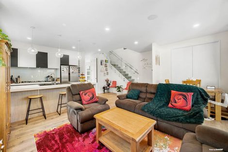 Photo of property in 16 Kaipuke Crescent, Gulf Harbour, Whangaparaoa, 0930