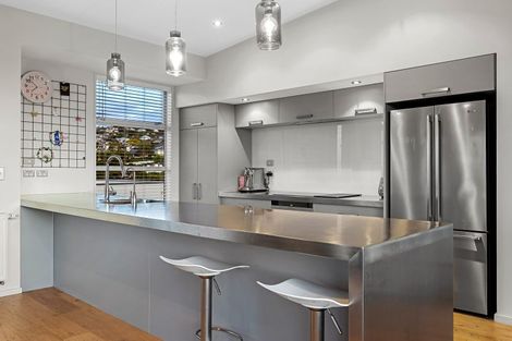 Photo of property in 12 Sasaram Lane, Cashmere, Christchurch, 8022