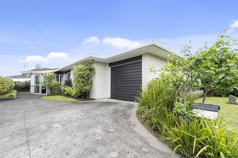Photo of property in 3 Union Street, Merrilands, New Plymouth, 4312