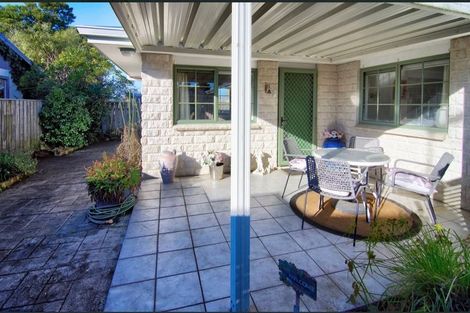 Photo of property in 52 Cambridge Terrace, Masterton, 5810