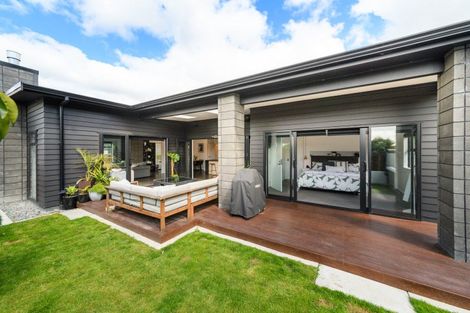 Photo of property in 35 Freedom Drive, Kelvin Grove, Palmerston North, 4414