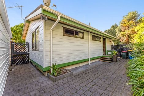 Photo of property in 8g Nevada Drive, Merrilands, New Plymouth, 4312