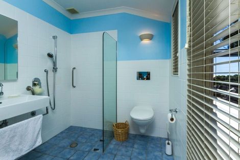 Photo of property in 5 Cape View, Atawhai, Nelson, 7010