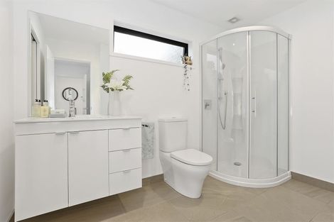 Photo of property in 15d/4 Verran Road, Birkenhead, Auckland, 0626