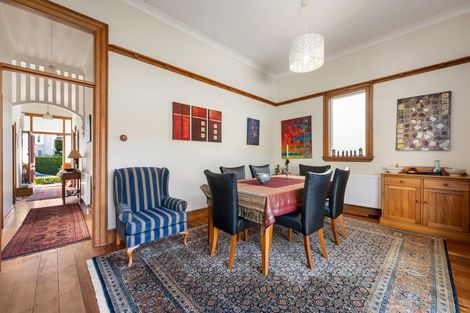 Photo of property in 43 Porritt Avenue, Mount Victoria, Wellington, 6011