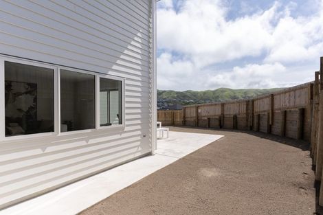 Photo of property in 1 Pine Hill Rise, Glenside, Wellington, 6037