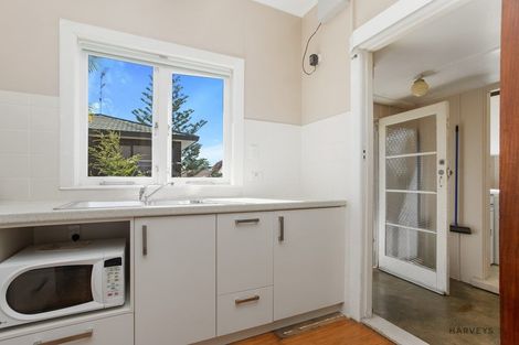 Photo of property in 30 Pleasant Road, Glen Eden, Auckland, 0602