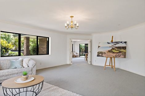 Photo of property in 31 Gilberd Place, Torbay, Auckland, 0630