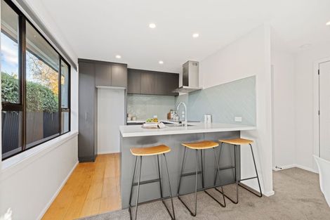 Photo of property in 185 Bowhill Road, New Brighton, Christchurch, 8083