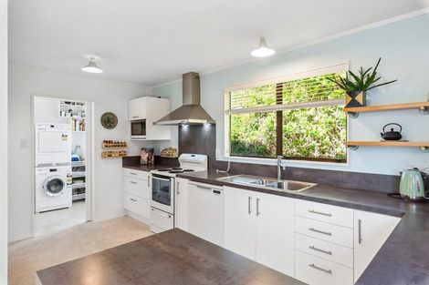 Photo of property in 9b Kanawa Street, Waikanae, 5036