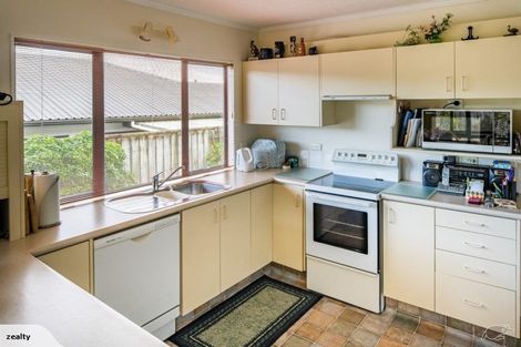 Photo of property in 46u2 Burgess Road, Johnsonville, Wellington, 6037