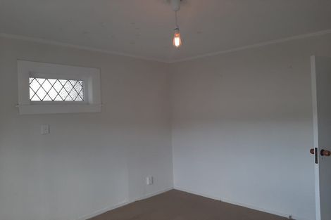 Photo of property in 9 Titirangi Road, New Lynn, Auckland, 0600