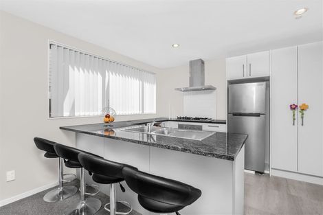 Photo of property in 49 Phar Lap Crescent, Takanini, 2112