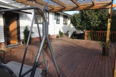 Photo of property in 53 Neal Avenue, Glenfield, Auckland, 0629