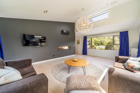 Photo of property in 9 Sylvan Way, Silverstream, Upper Hutt, 5019