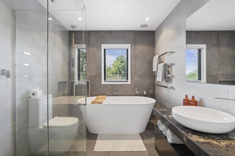 Photo of property in 2/3 Craig Road, Milford, Auckland, 0620