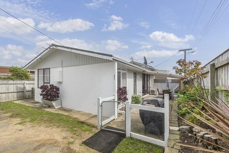 Photo of property in 22f3 Park Avenue, Titahi Bay, Porirua, 5022