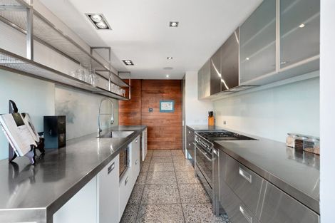 Photo of property in 42a Man Street, Queenstown, 9300