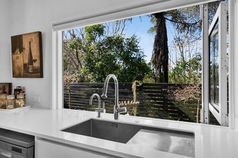 Photo of property in 321b Mangorei Road, Merrilands, New Plymouth, 4312