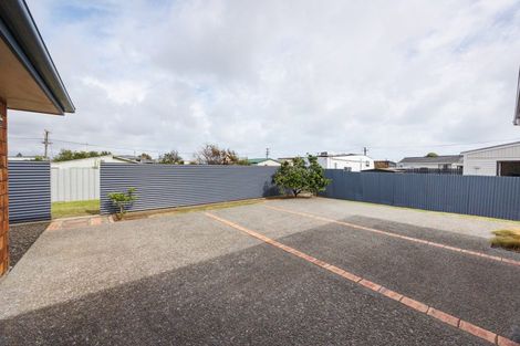 Photo of property in 64 Andrews Street, Foxton Beach, Foxton, 4815
