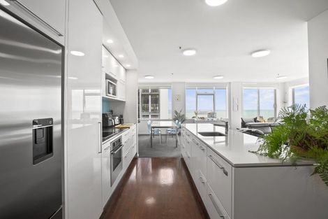 Photo of property in 22 Liardet Apartments, 302/22 Liardet Street, New Plymouth, 4310