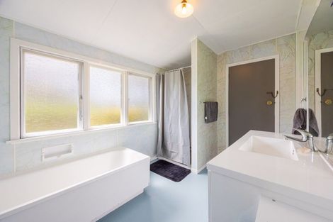 Photo of property in 96 Tikokino Road, Waipawa, 4273