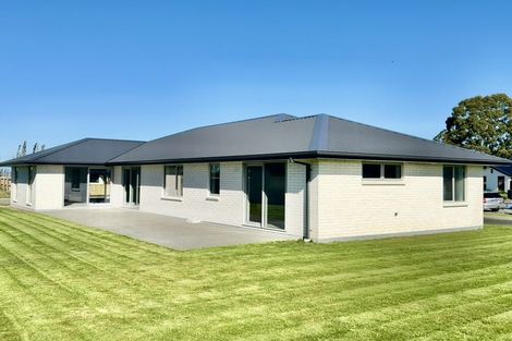 Photo of property in 49 Suffolk Drive, Kirwee, 7571