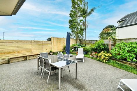Photo of property in 53 Keywella Drive, Conifer Grove, Takanini, 2112