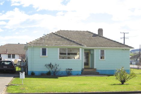 Photo of property in 9 Bennett Street, Waipawa, 4210