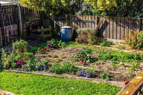 Photo of property in 8 Tregony Place, Camborne, Porirua, 5026