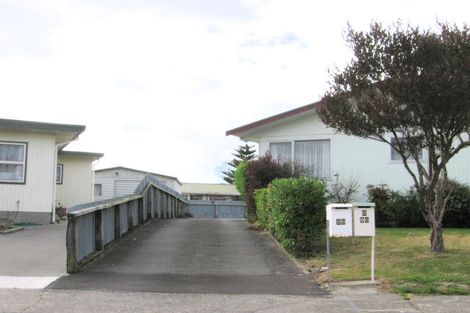 Photo of property in 98 Wynyard Crescent, Tamatea, Napier, 4112