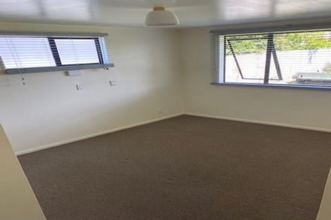 Photo of property in 98 Titirangi Road, New Lynn, Auckland, 0600