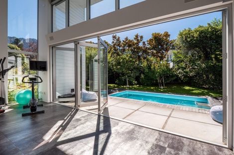 Photo of property in 44-46 Park Street, Queenstown, 9300