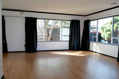 Photo of property in 27 College Drive, Paraparaumu, 5032