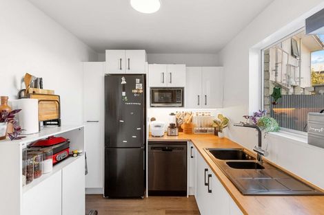 Photo of property in 4/14 Church Square, Addington, Christchurch, 8024