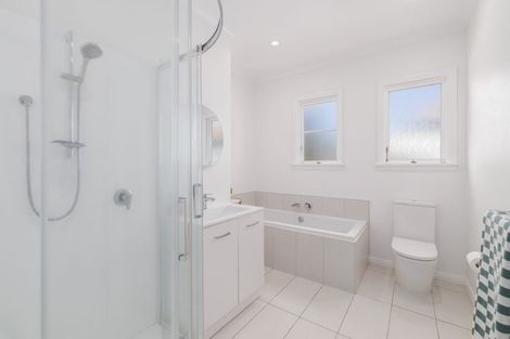 Photo of property in 60 Wilsons Road, Saint Martins, Christchurch, 8022