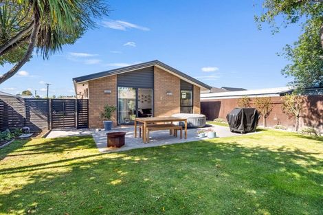Photo of property in 2/96 Palmers Road, New Brighton, Christchurch, 8083