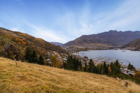 Photo of property in 44 Angelo Drive, Queenstown Hill, Queenstown, 9300