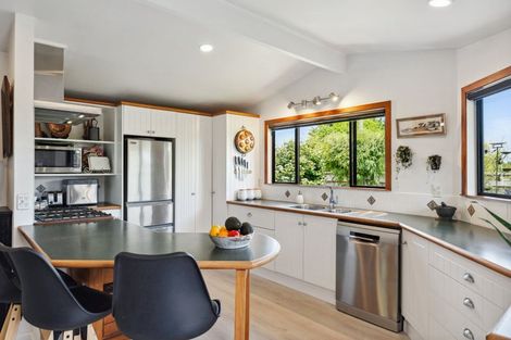 Photo of property in 22 Gillies Avenue, Taupo, 3330
