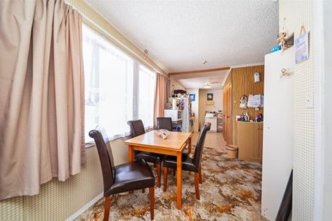 Photo of property in 174 South Road, Hawera, 4610