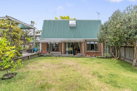 Photo of property in 2/9 Barcroft Place, Clendon Park, Auckland, 2103