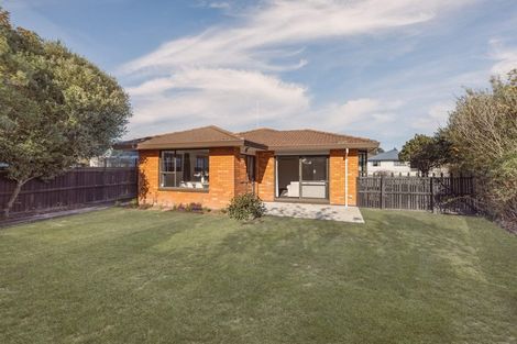 Photo of property in 50 Cowes Street, Avondale, Christchurch, 8061