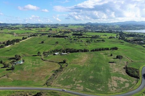 Photo of property in 213 Black Swamp Road, Mangawhai, Wellsford, 0975