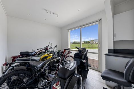 Photo of property in 100 Wingatui Road, Mosgiel, 9024