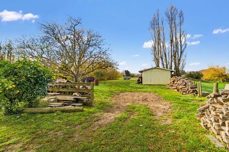 Photo of property in 24 Bennett Street, Waipawa, 4210