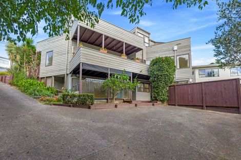 Photo of property in 1/33 Penzance Road, Mairangi Bay, Auckland, 0630
