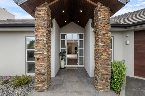 Photo of property in 4 Links Drive, Waiwhakaiho, New Plymouth, 4312